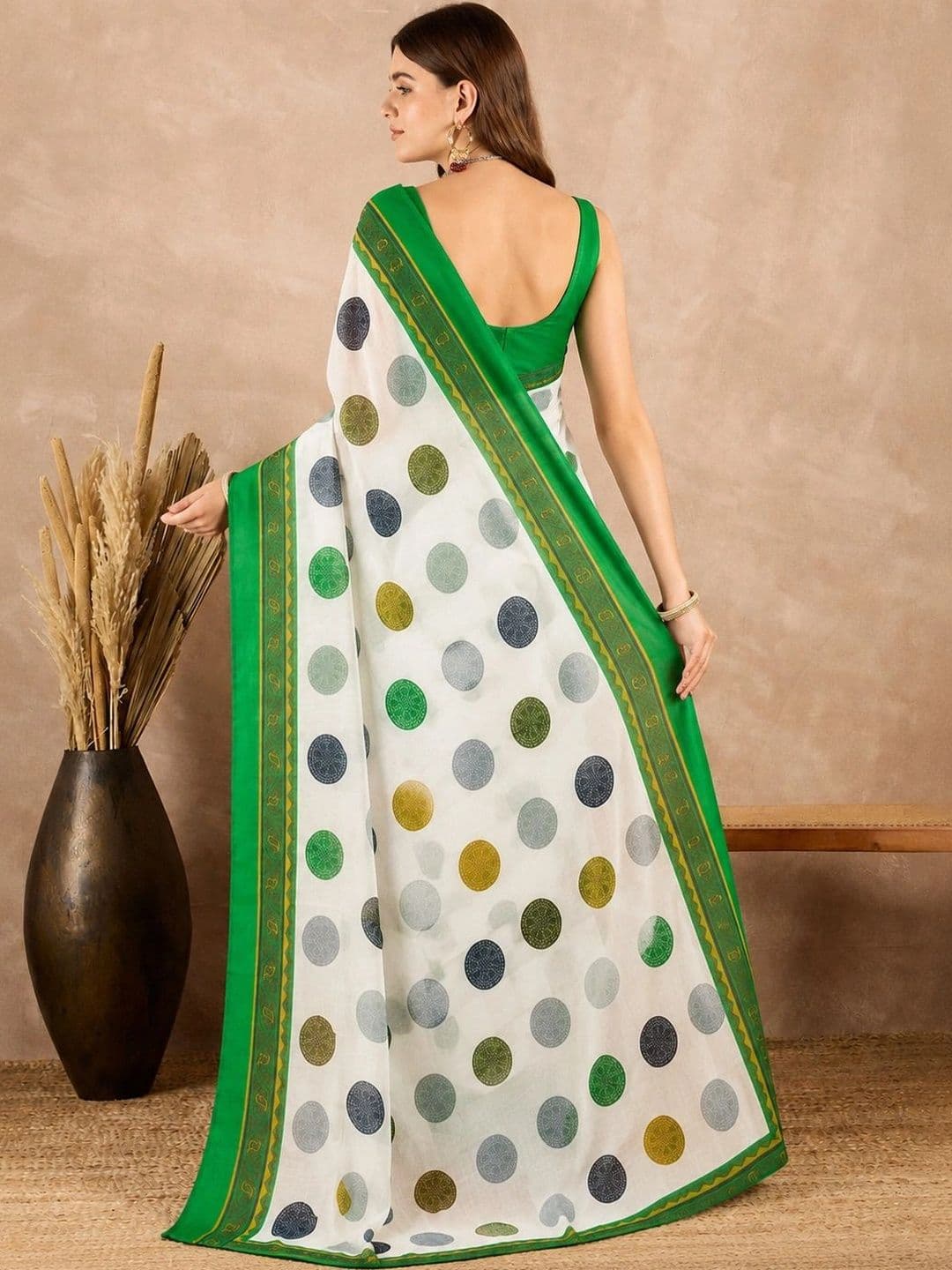 Sanwariya Silk Polka Dot Pure Georgette Saree thumbnail 5