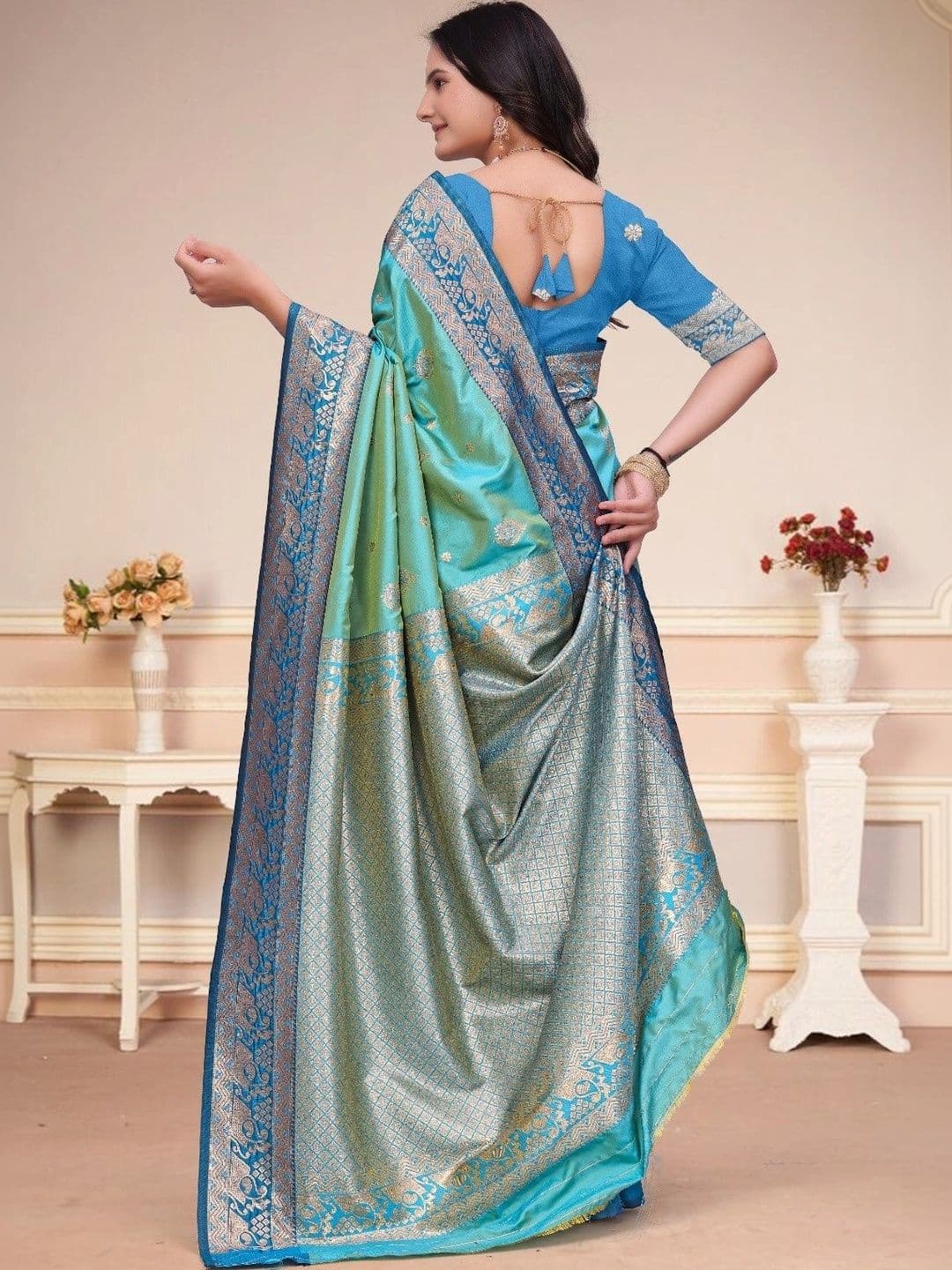 RANGREET Ethnic Motifs Zari Saree thumbnail 5