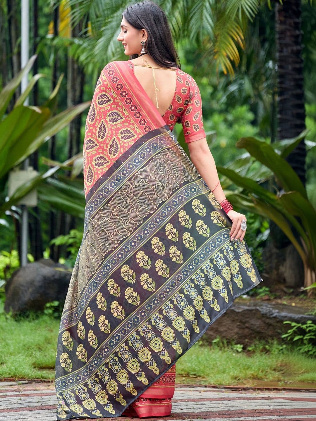 K 5 Fashion Ethnic Motifs Embroidered Pure Cotton Fusion Ikat Saree thumbnail 5