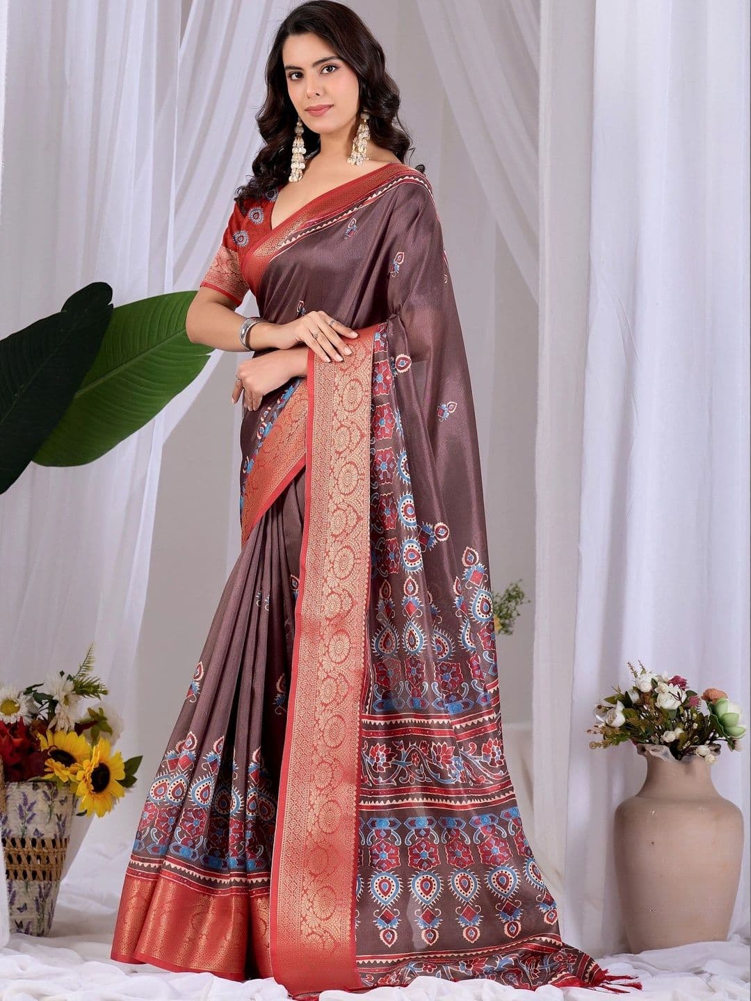 Moda Rapido Ethnic Motifs Zari Silk Blend Designer Saree thumbnail 7