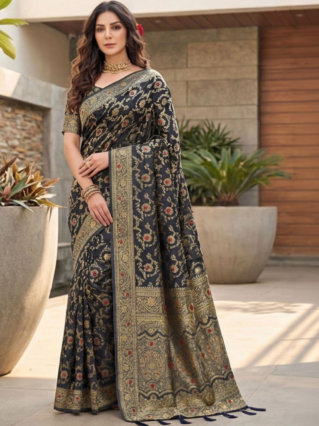Anouk Rustic Woven Design Zari Silk Blend Designer Kanjeevaram Saree thumbnail 6