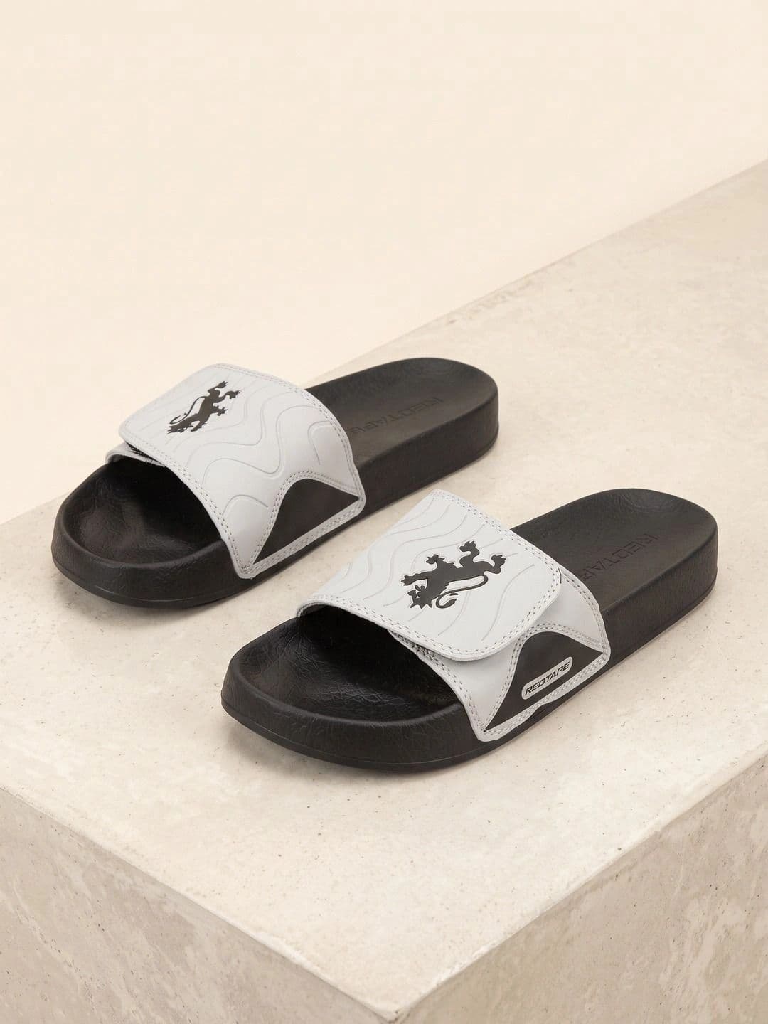 Red Tape Men Sliders - view 1