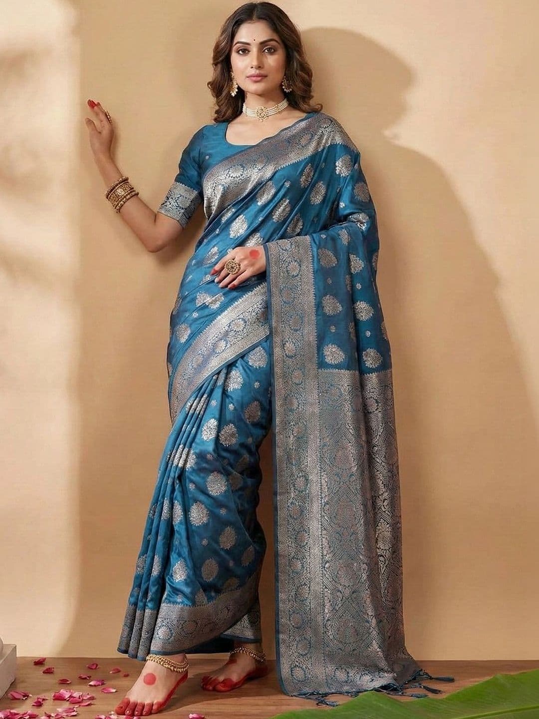 Mitera Woven Design Zari Silk Blend Banarasi Saree - view 1