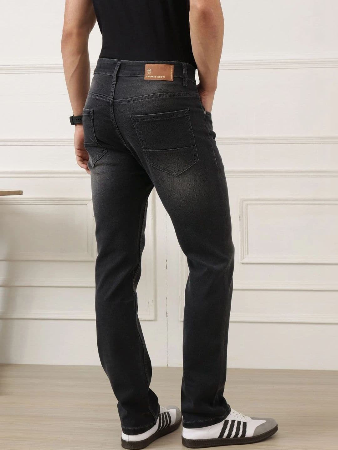 Thomas Scott Men Smart Straight Fit Mid-Rise Low Distress Stretchable Jeans thumbnail 3