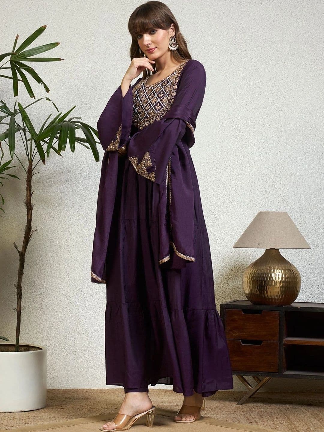 Honky Tonky Women Ethnic Motifs Embroidered Tiered Kurta with Trousers & With Dupatta thumbnail 5