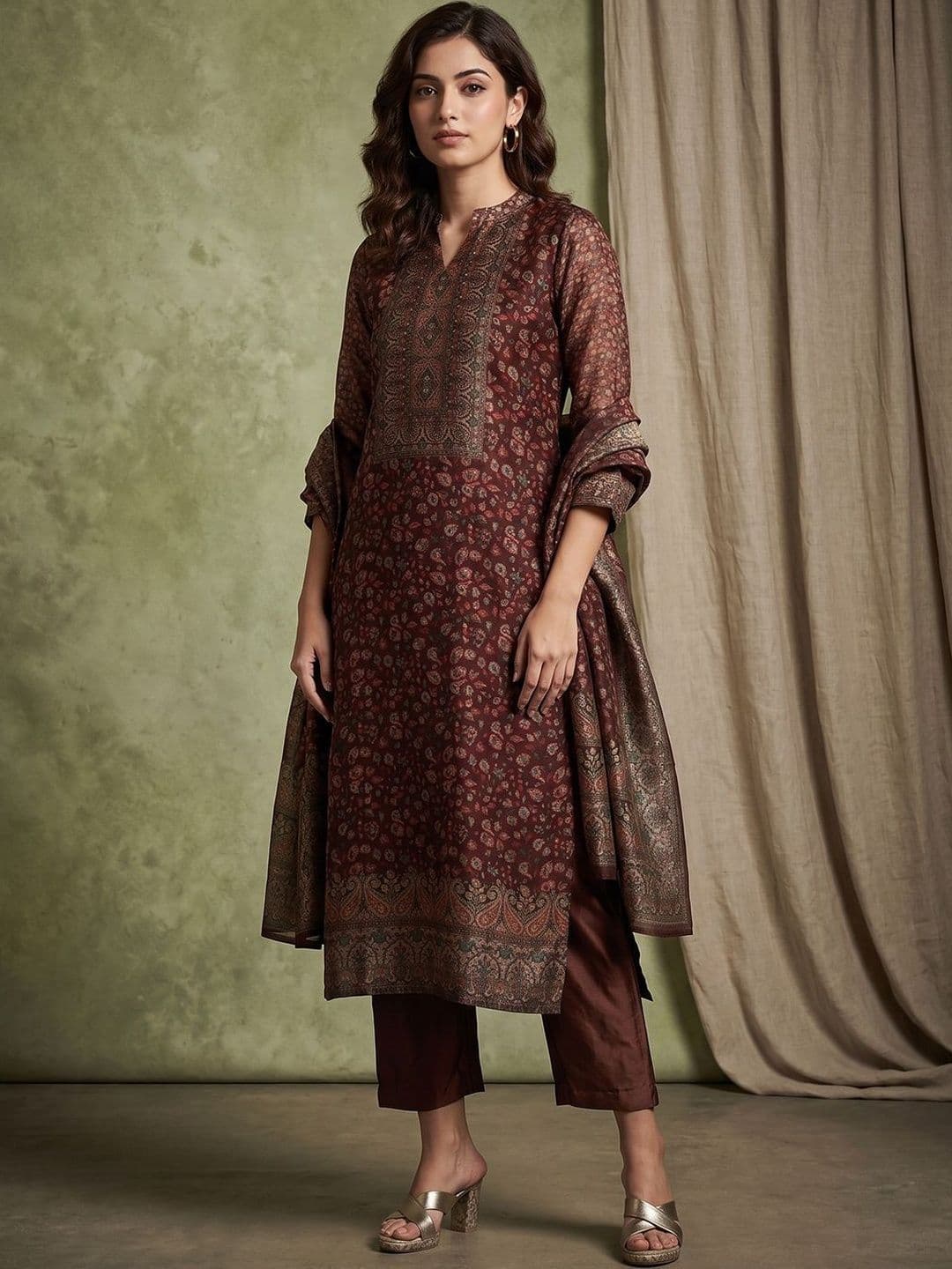 Sangria Women Ethnic Motifs Printed Regular Chanderi Silk Kurta with Trousers & With Dupatta thumbnail 4