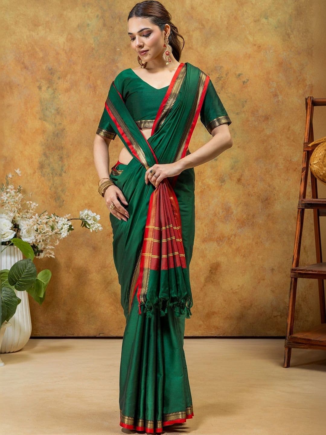 KALINI Woven Design Zari Designer Gadwal Saree thumbnail 2