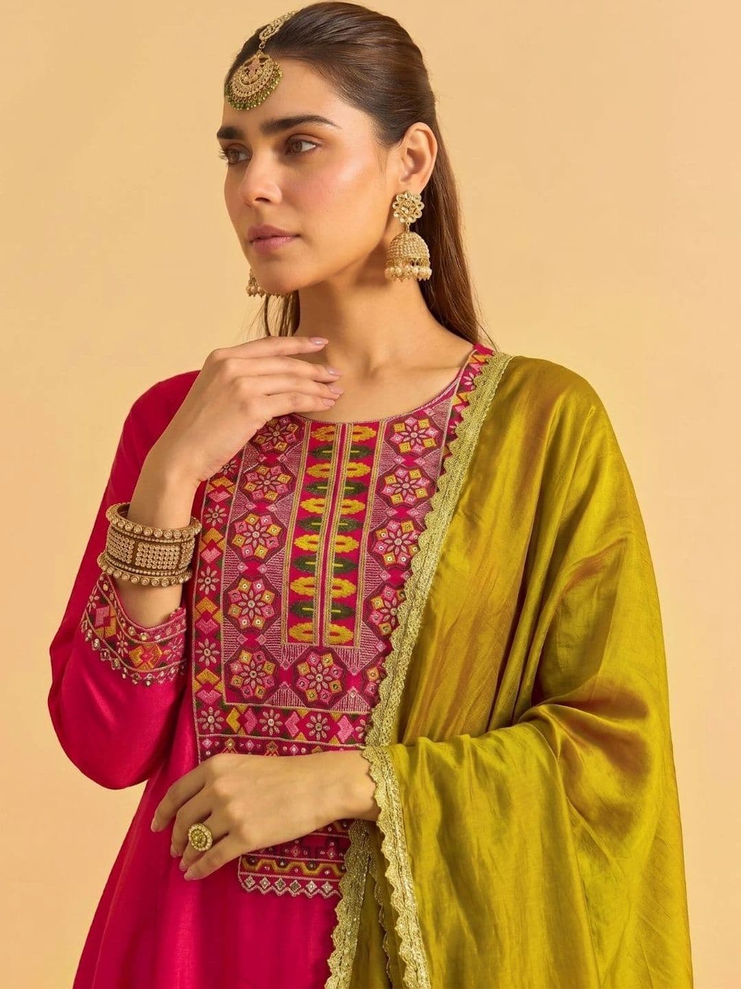 HERE&NOW Women Embroidered Regular Thread Work Pure Silk Kurta with Trousers & Dupatta thumbnail 2
