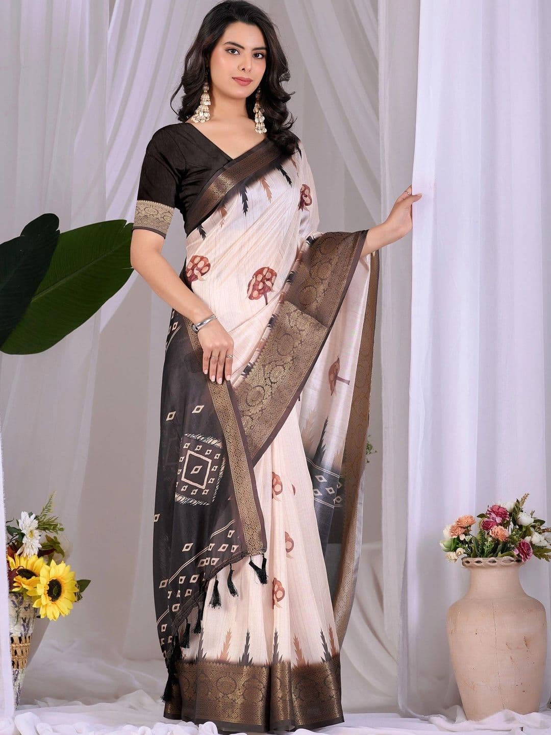 Moda Rapido Ethnic Motifs Zari Silk Blend Designer Saree thumbnail 7