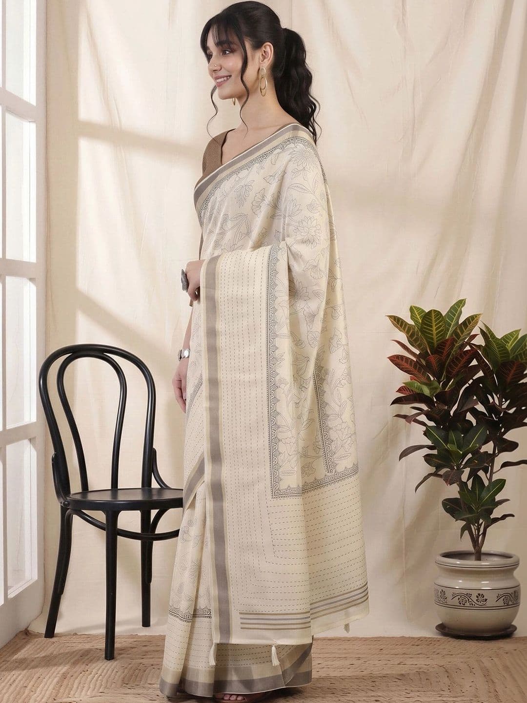 Anouk Embellished Silk Cotton Designer Chanderi Saree thumbnail 5