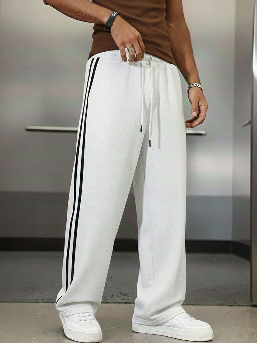 Daphne Maurier Men Regular Fit Training Joggers thumbnail 2