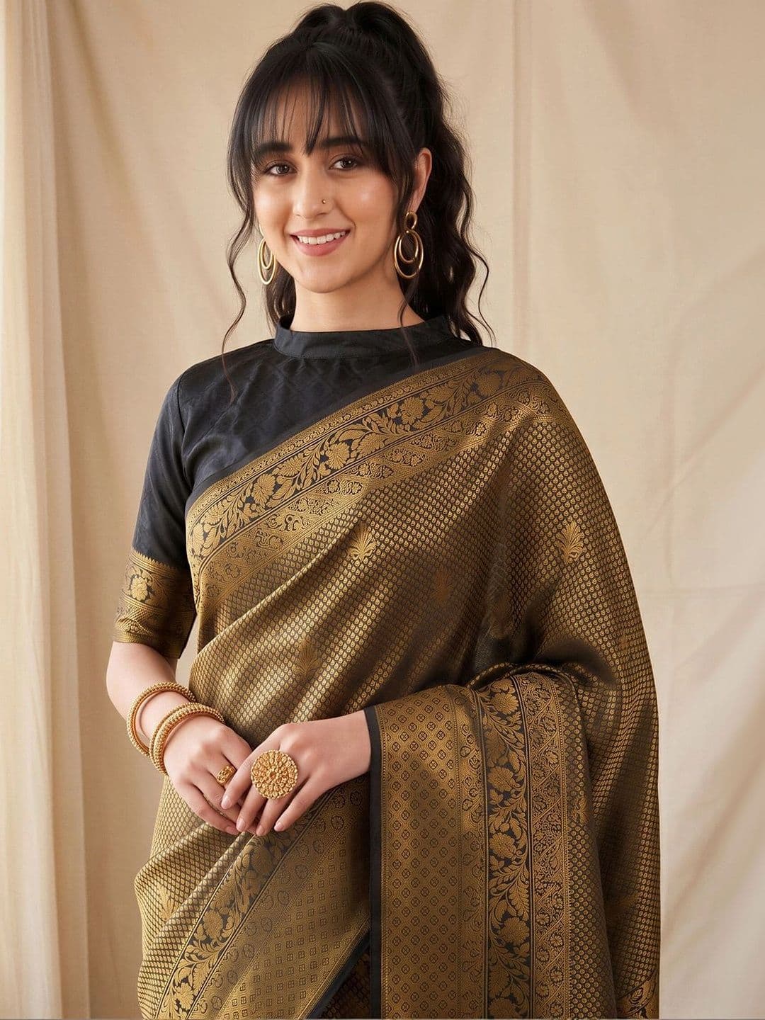 Anouk Woven Design Zari Silk Blend Designer Kanjeevaram Saree thumbnail 7