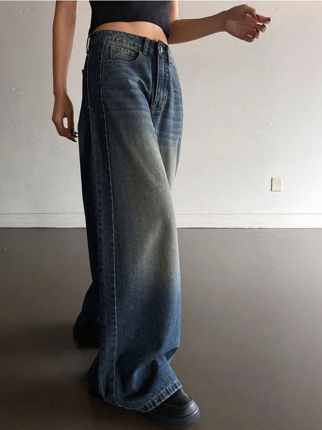 Encrypt Women High-Rise Light Fade Jeans thumbnail 5