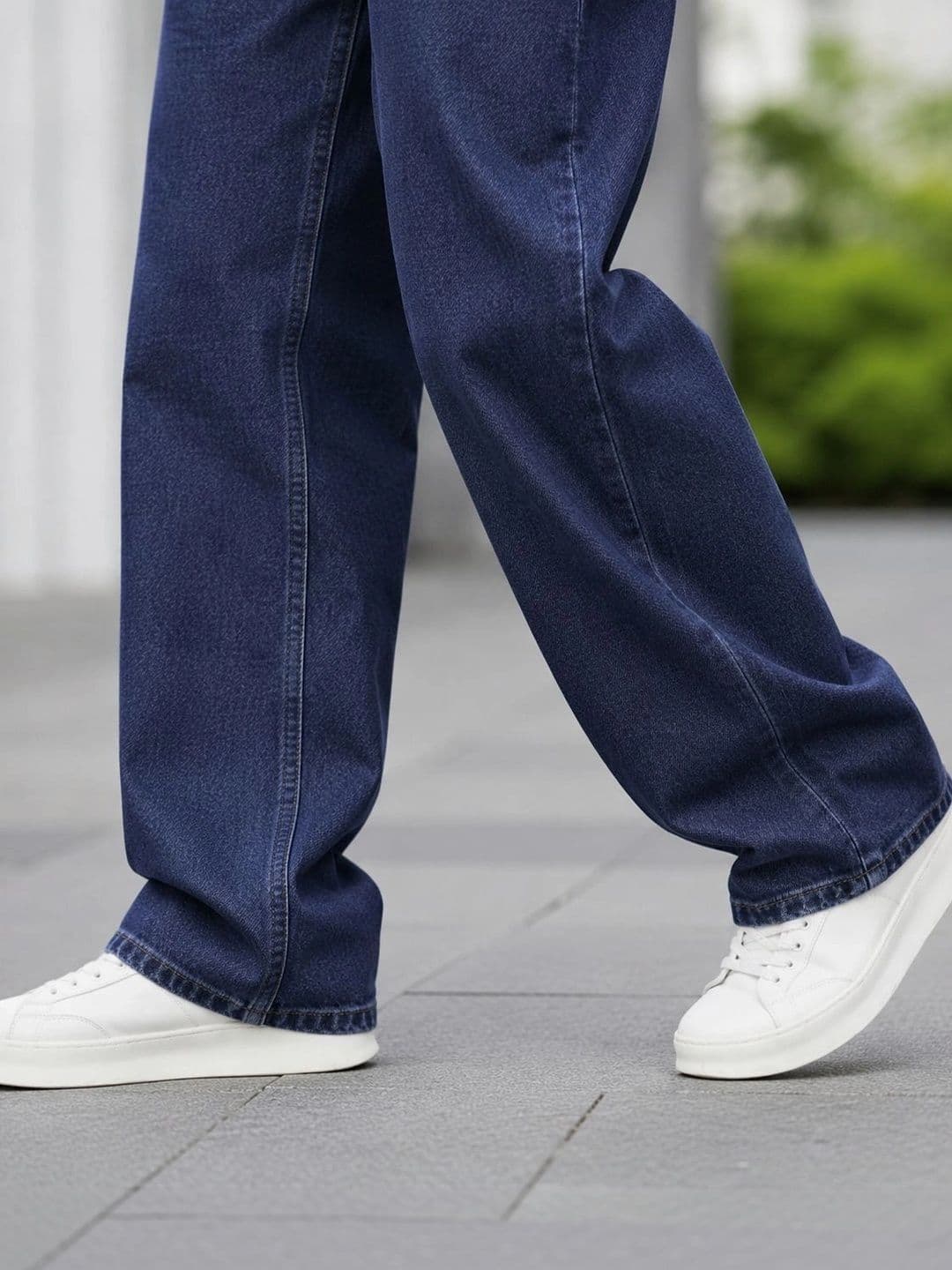 BREXX Men Wide Leg Mid-Rise Stretchable Jeans thumbnail 4