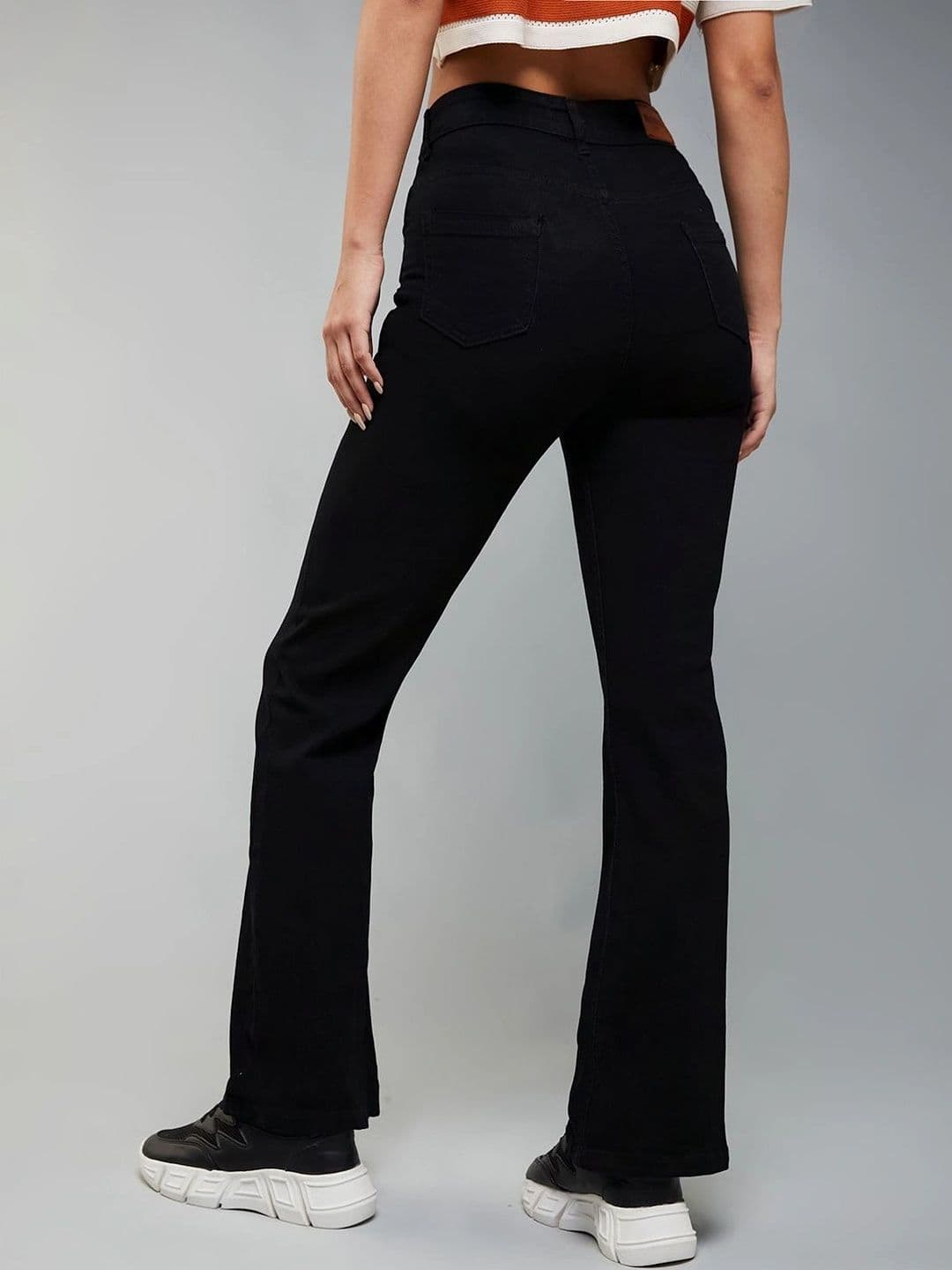 DOLCE CRUDO Women Bootcut High-Rise Heavy Fade Stretchable Jeans thumbnail 2