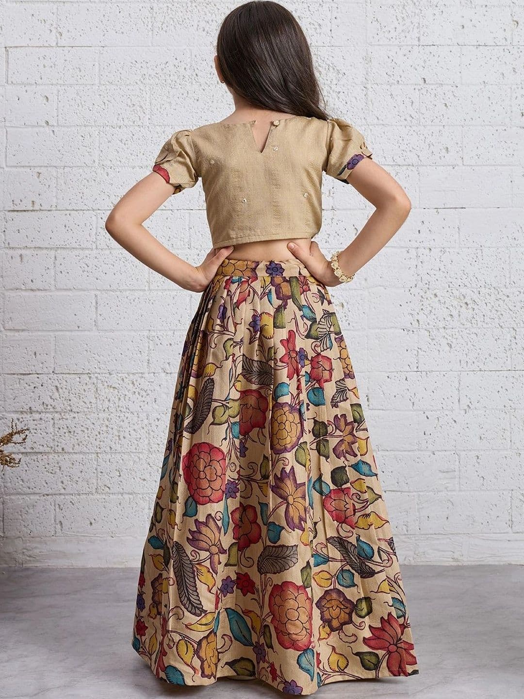 Tasarika Girls Embellished Sequinned Kalamkari Ready to Wear Lehenga & thumbnail 6