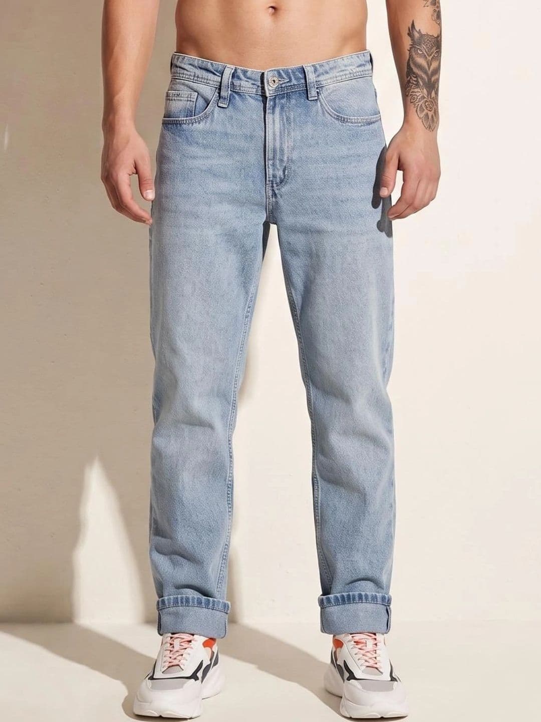 Roadster Men Relaxed Fit Mid-Rise Light Fade Jeans - view 1