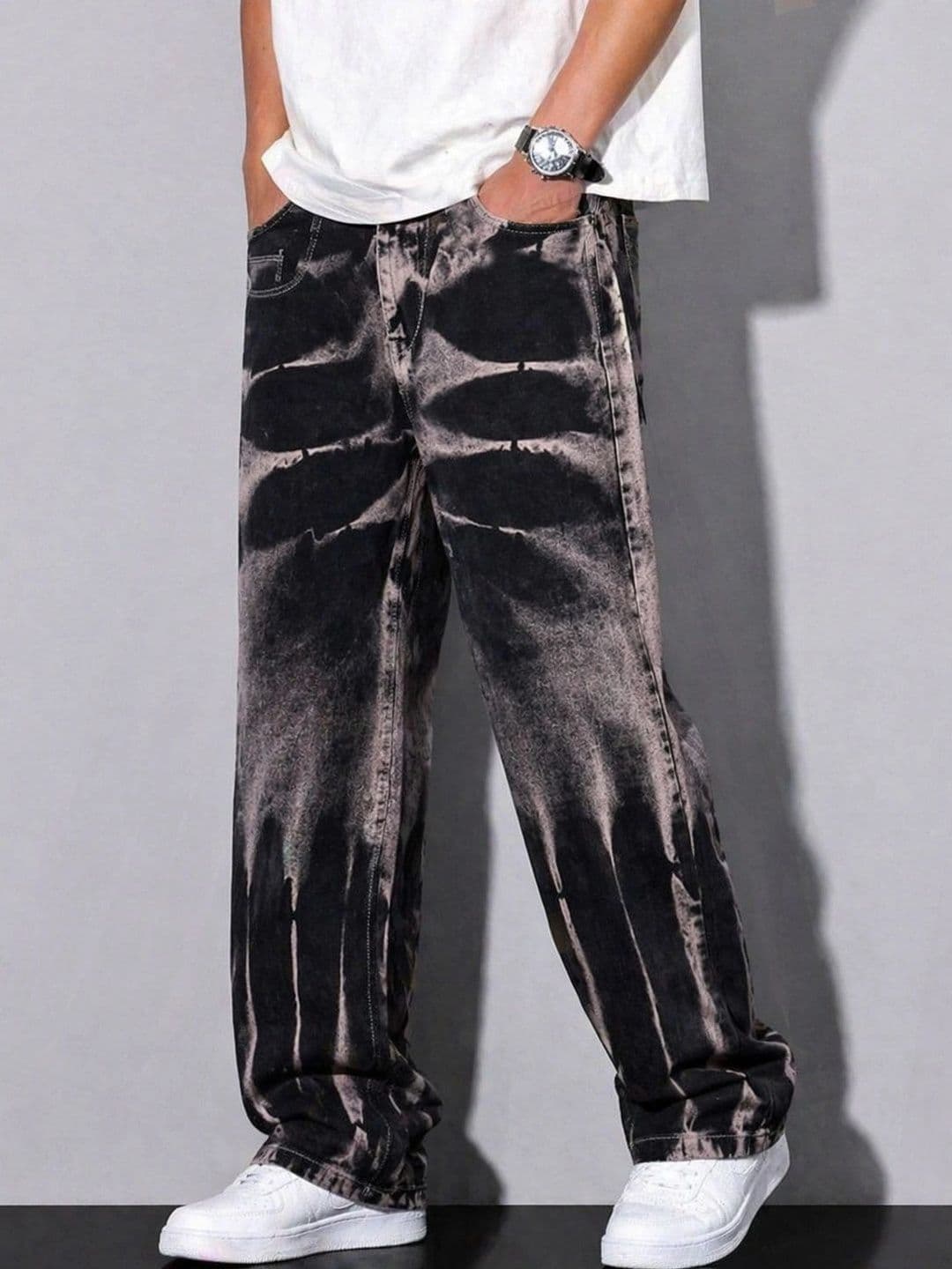 VERTICALS Men Straight Fit Mid-Rise Jeans thumbnail 4