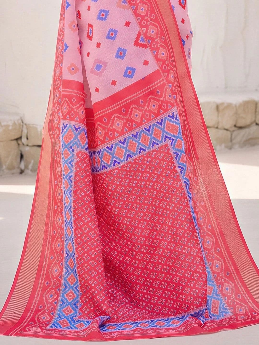 Anouk Ethnic Motifs Zari Designer Block Print Saree thumbnail 3