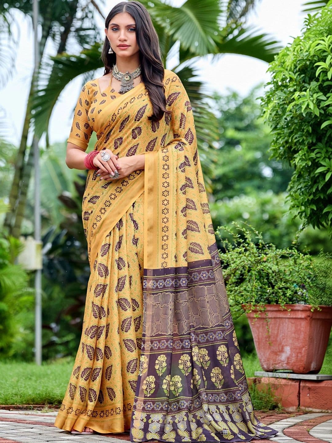 K 5 Fashion women Paisley Embroidered Pure Cotton Fusion Ikat Saree - view 1