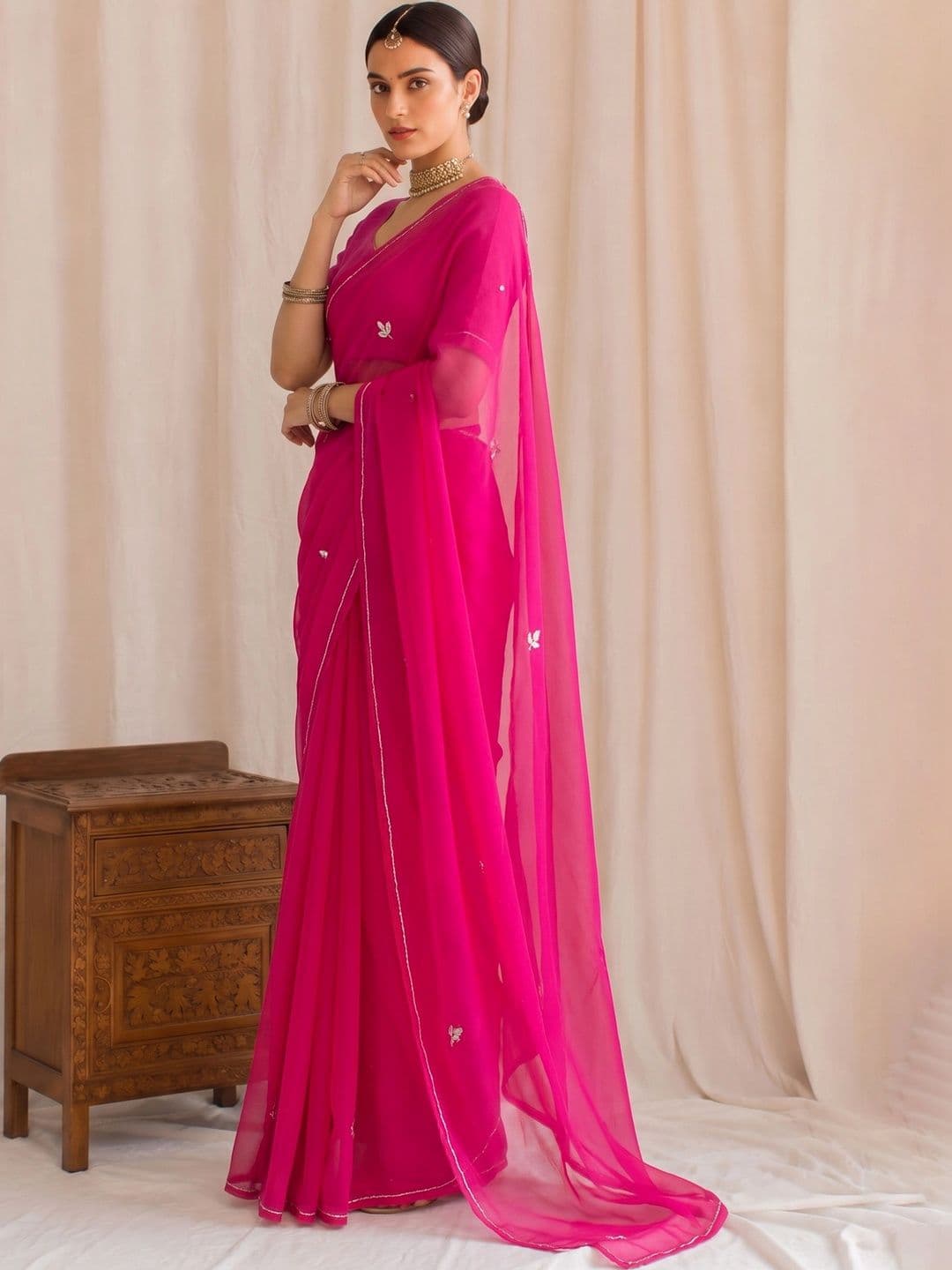 House of Pataudi Floral Beads and Stones Poly Georgette Designer Saree thumbnail 2