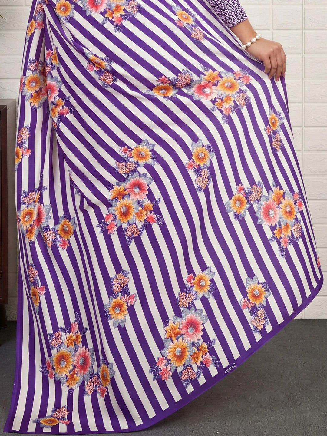 Anouk Floral Satin Designer Leheriya Saree thumbnail 7
