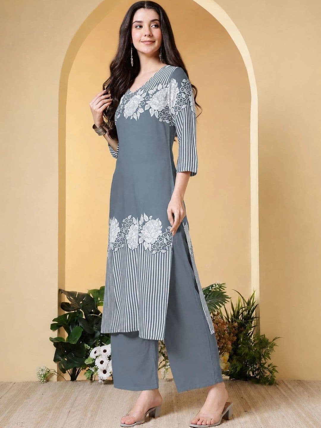 AMOUS Women Floral Printed Floral Kurti thumbnail 3