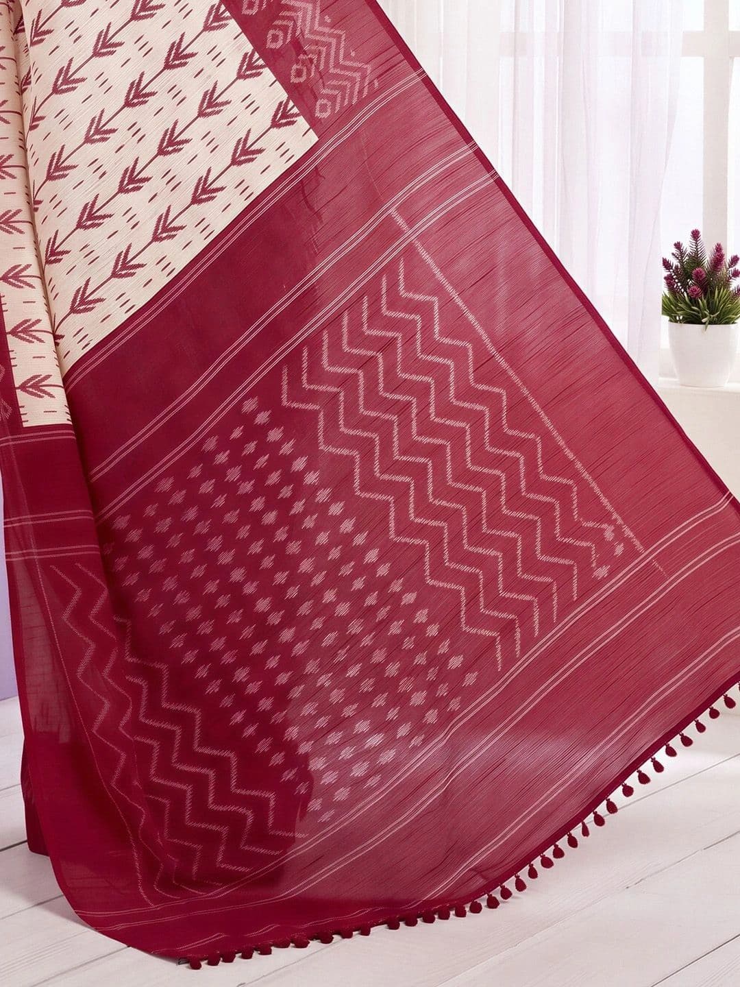 Anouk Ethnic Motifs Fusion Bagh Saree thumbnail 4