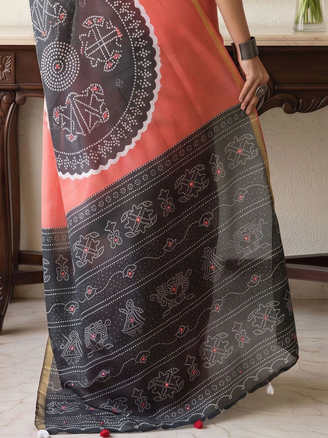 Sangria Bandhani Designer Block Print Saree thumbnail 7