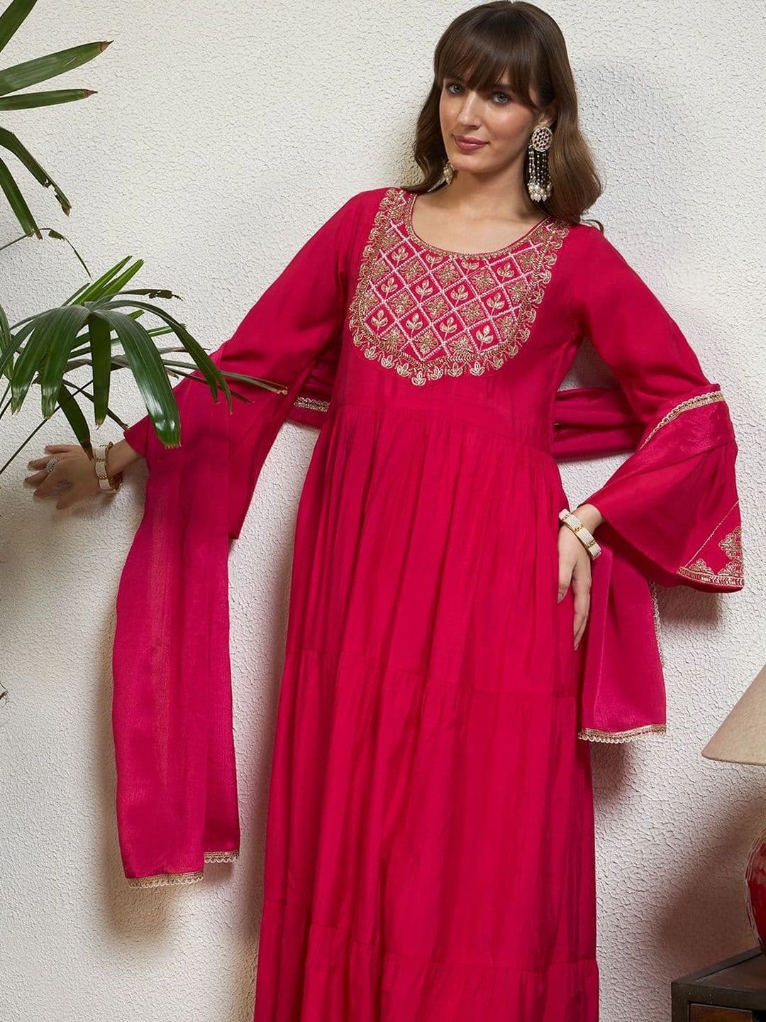 Honky Tonky Women Ethnic Motifs Embroidered Tiered Thread Work Kurta with Trousers & With Dupatta thumbnail 2