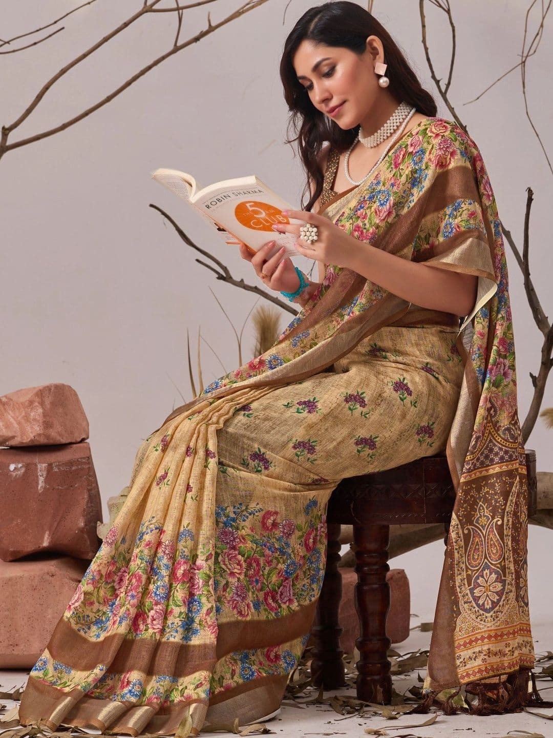 Moda Rapido Floral Linen Blend Designer Saree thumbnail 7
