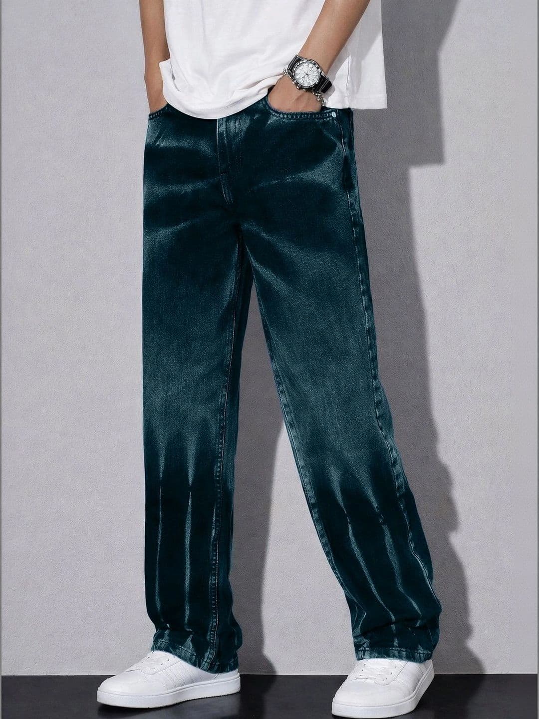VERTICALS Men Straight Fit Mid-Rise Coated Jeans thumbnail 3