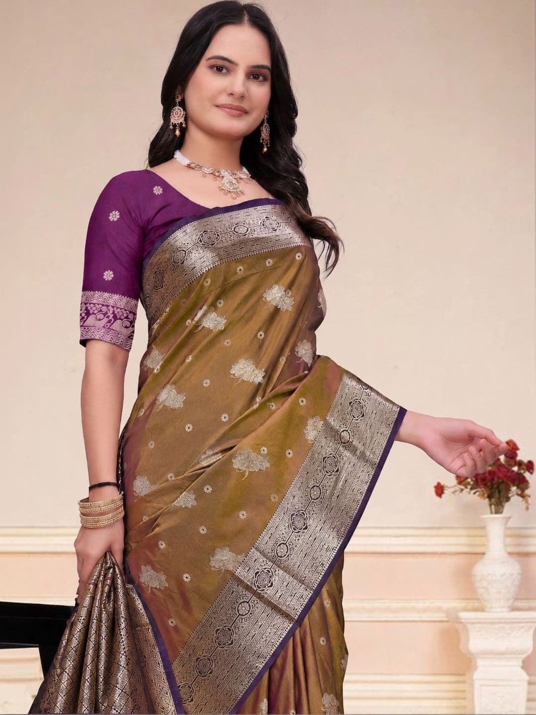 RANGREET Ethnic Motifs Saree thumbnail 3
