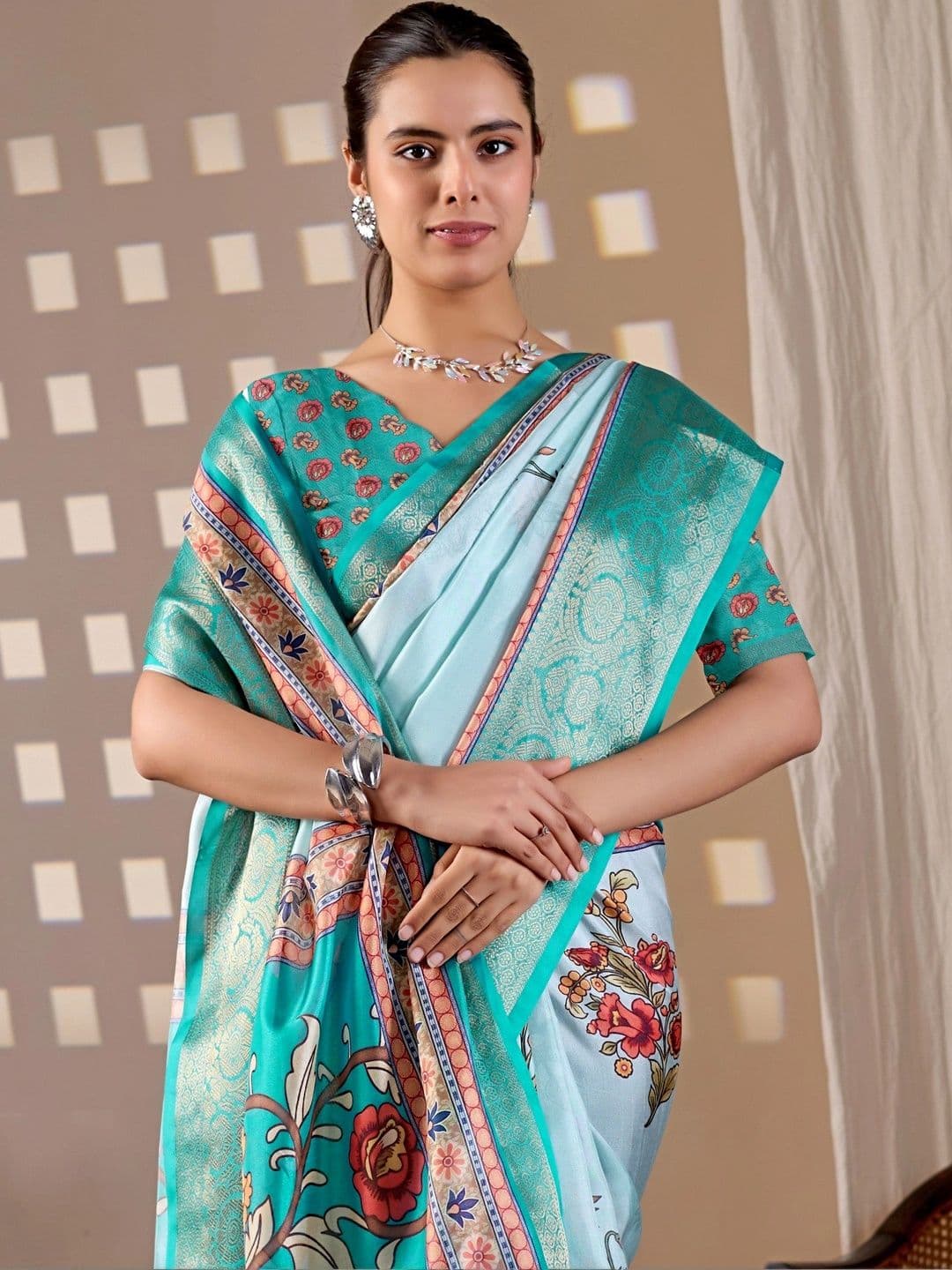 Moda Rapido Floral Zari Silk Blend Designer Saree thumbnail 5