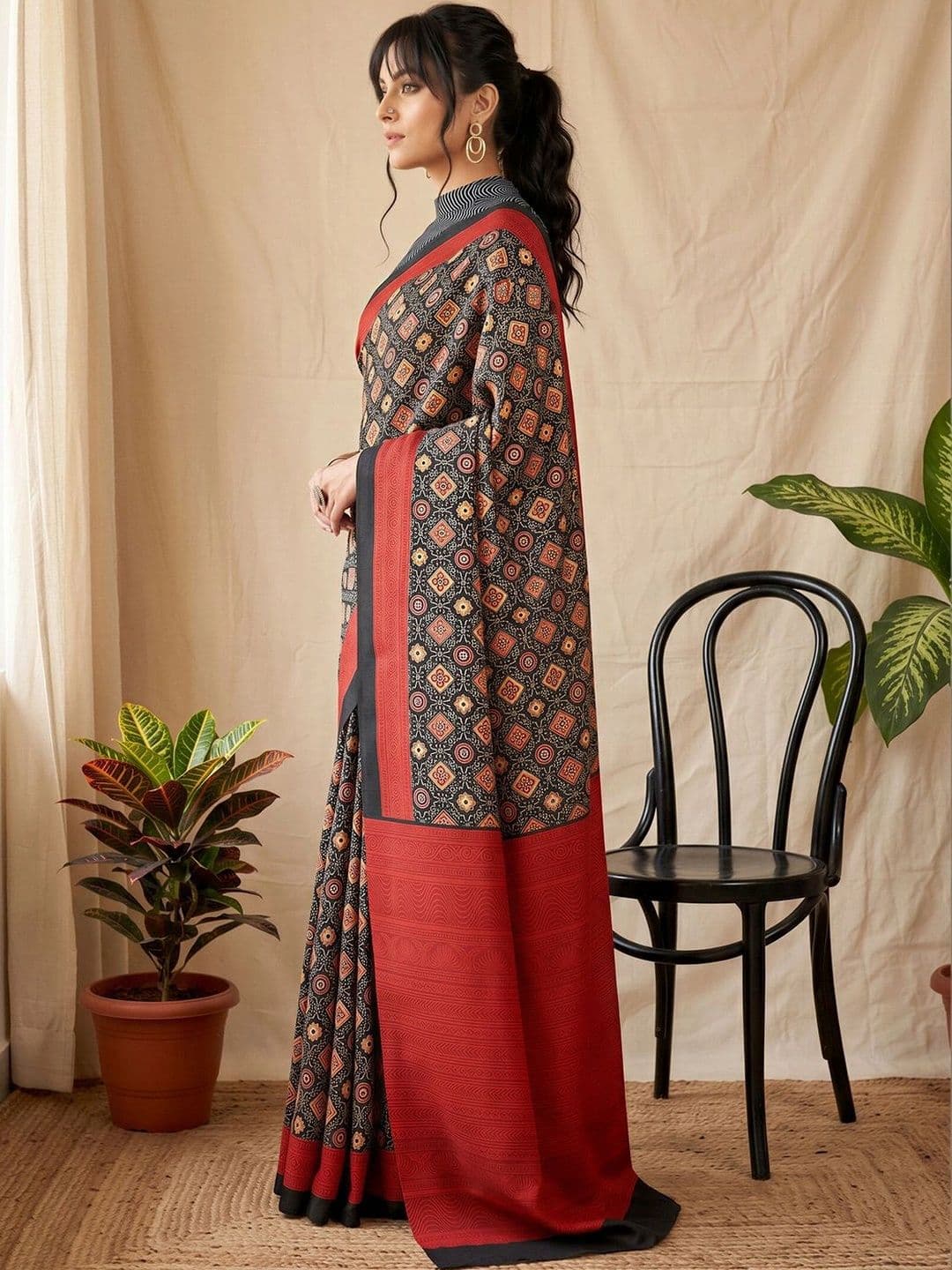 Anouk Bandhani Silk Blend Fusion Block Print Saree thumbnail 7
