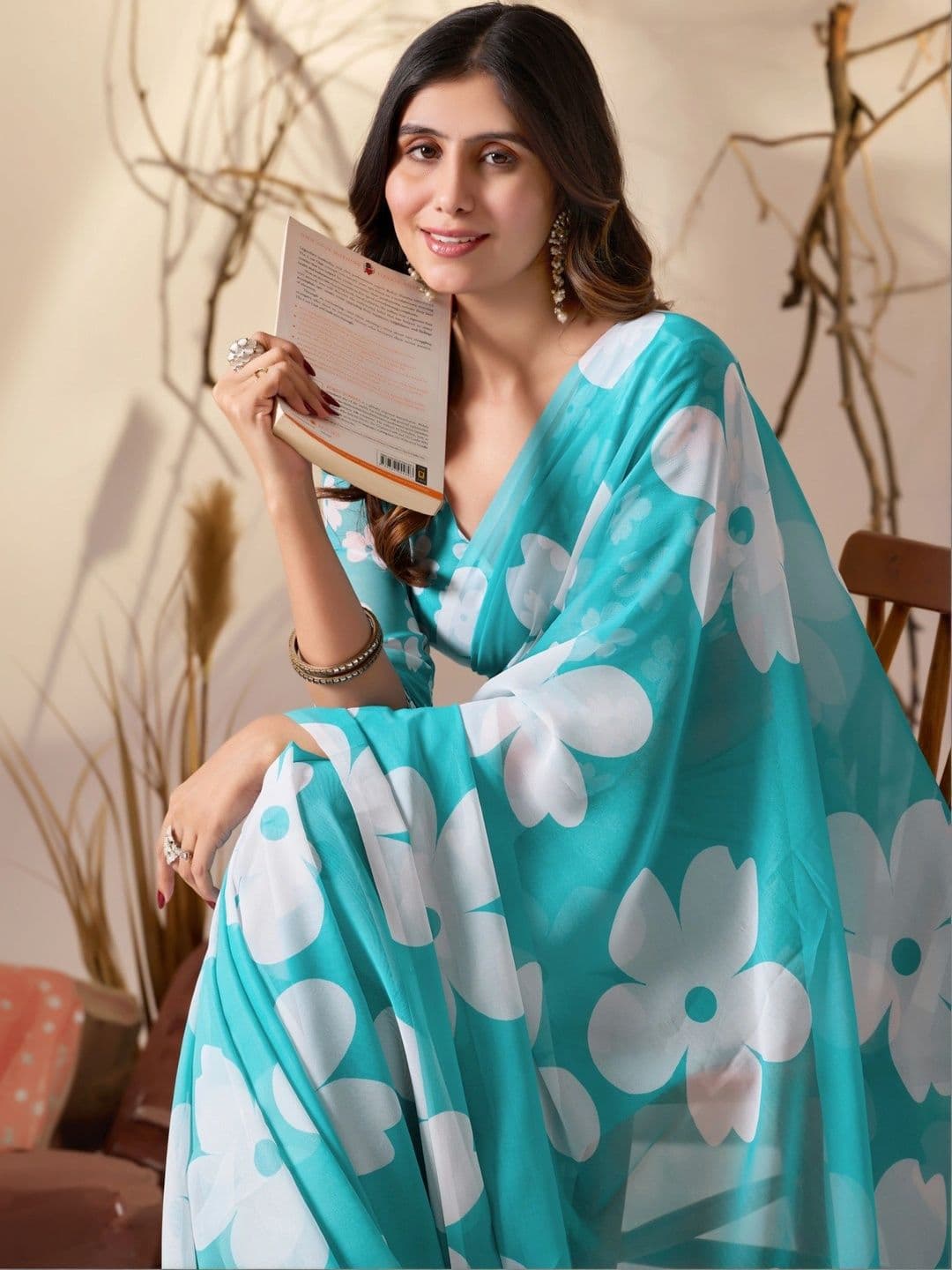Moda Rapido Floral Poly Georgette Designer Saree thumbnail 3