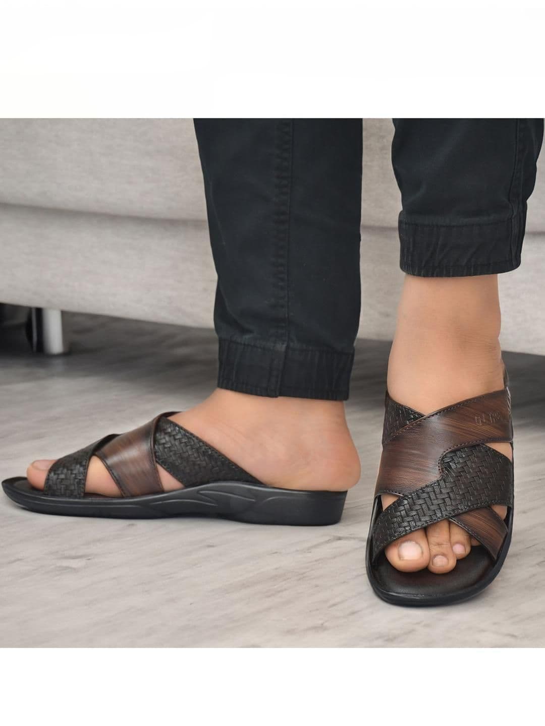 G L Trend Men Casual Stylish Comfortable Brown Slip-On Sandals thumbnail 5