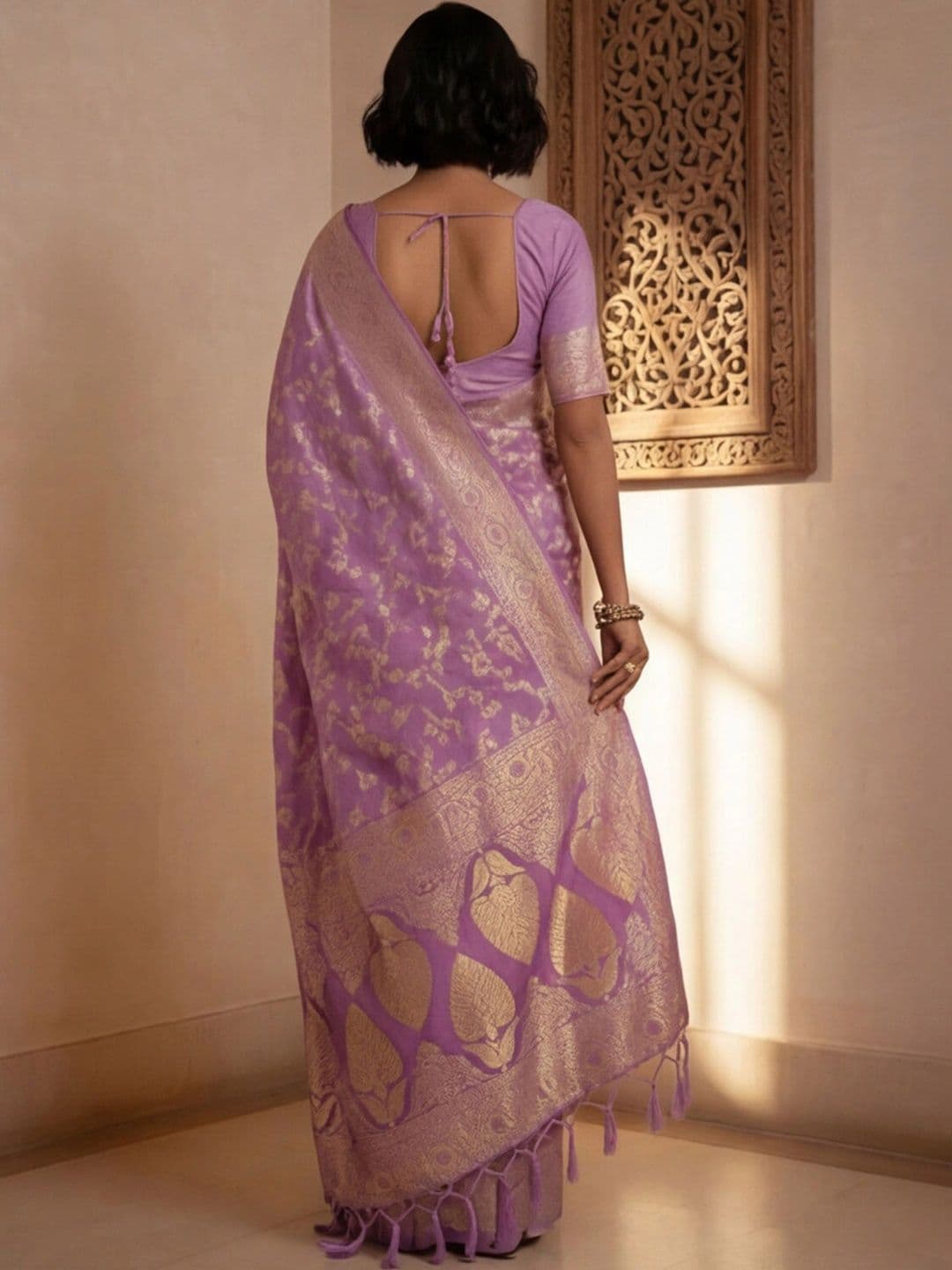 Anouk Rustic Woven Design Zari Silk Blend Designer Banarasi Saree thumbnail 5
