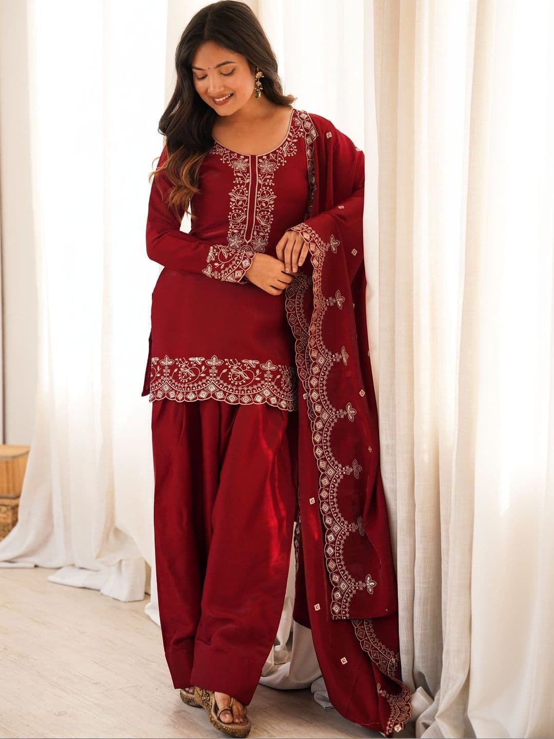 Kurtibella Women Ethnic Embroidered Regular Thread Work Kurta with Patiala & With Dupatta - view 1