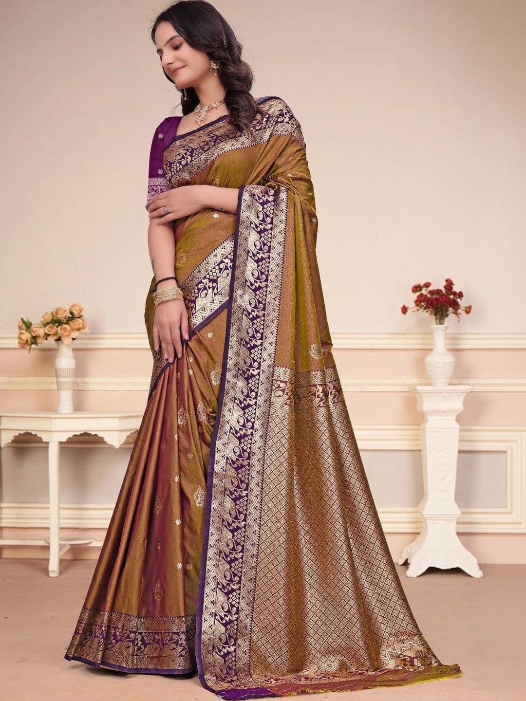 RANGREET Ethnic Motifs Zari Saree thumbnail 2