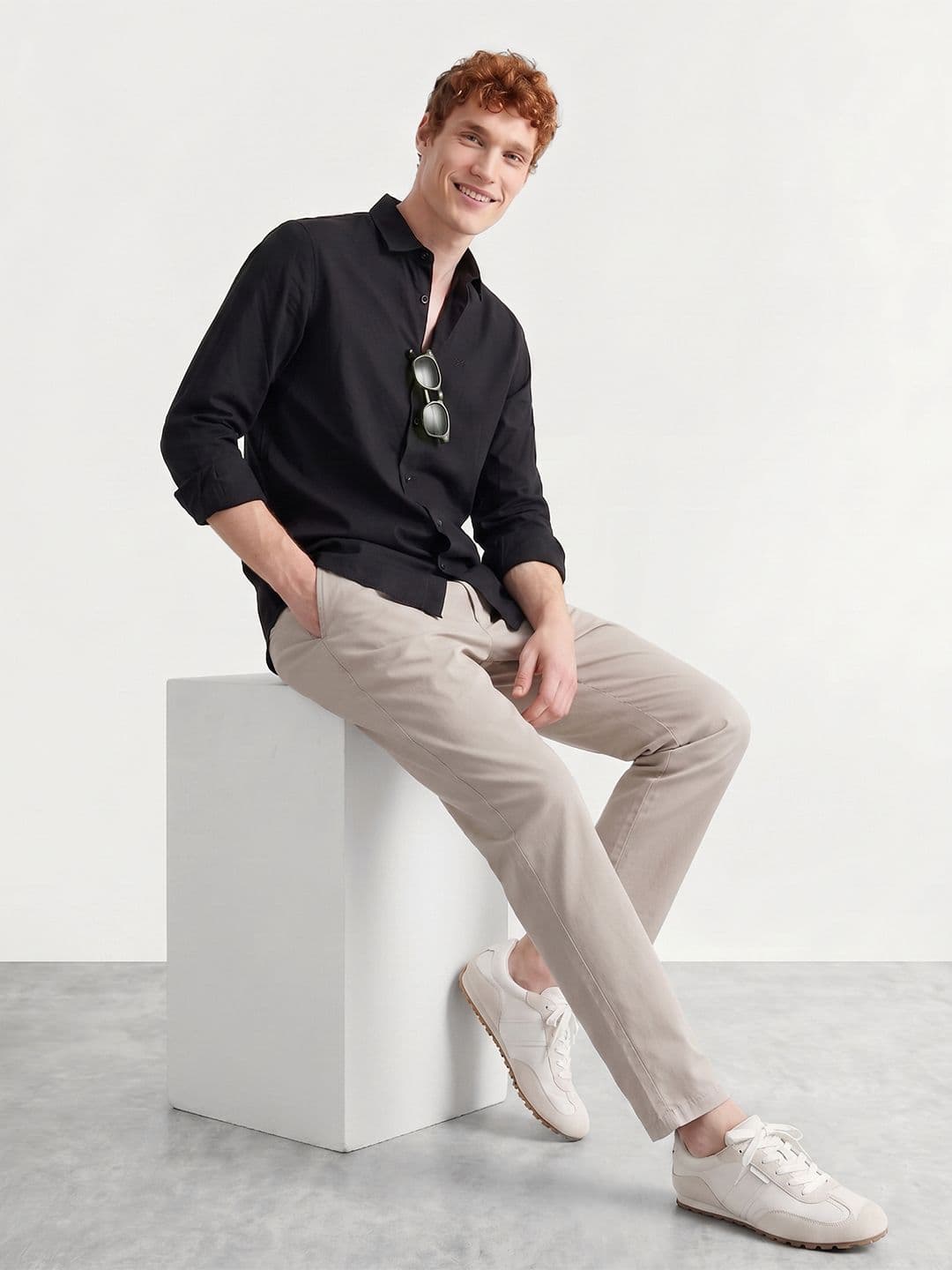 Mast & Harbour Easy Drape Textured Back Shirt thumbnail 2