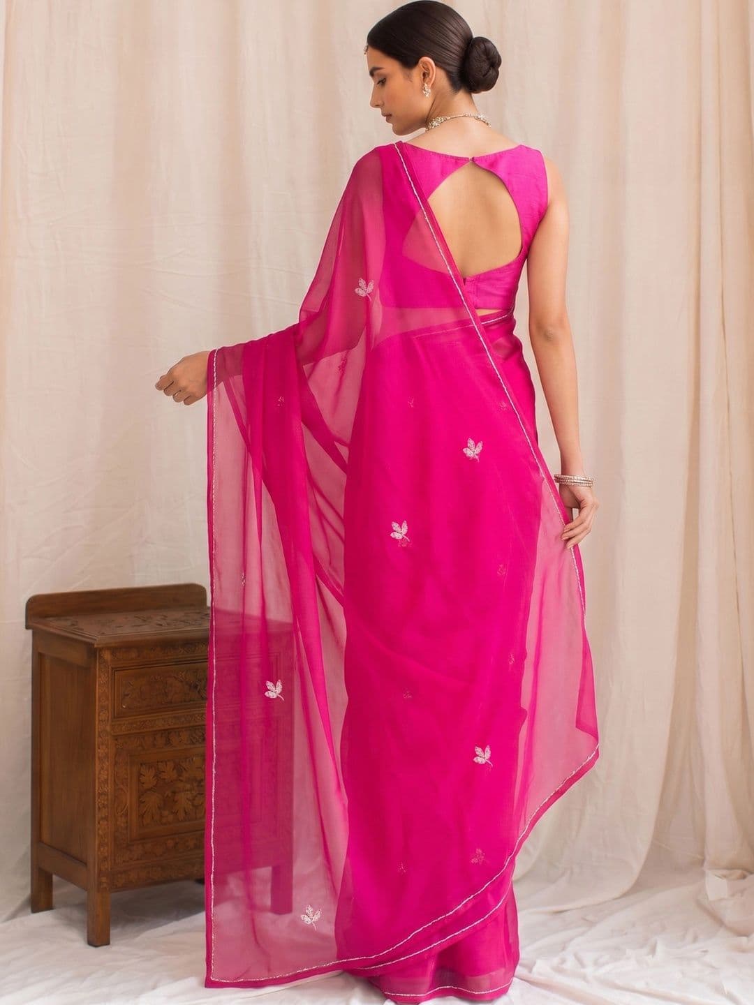 House of Pataudi Floral Beads and Stones Poly Georgette Designer Saree thumbnail 4