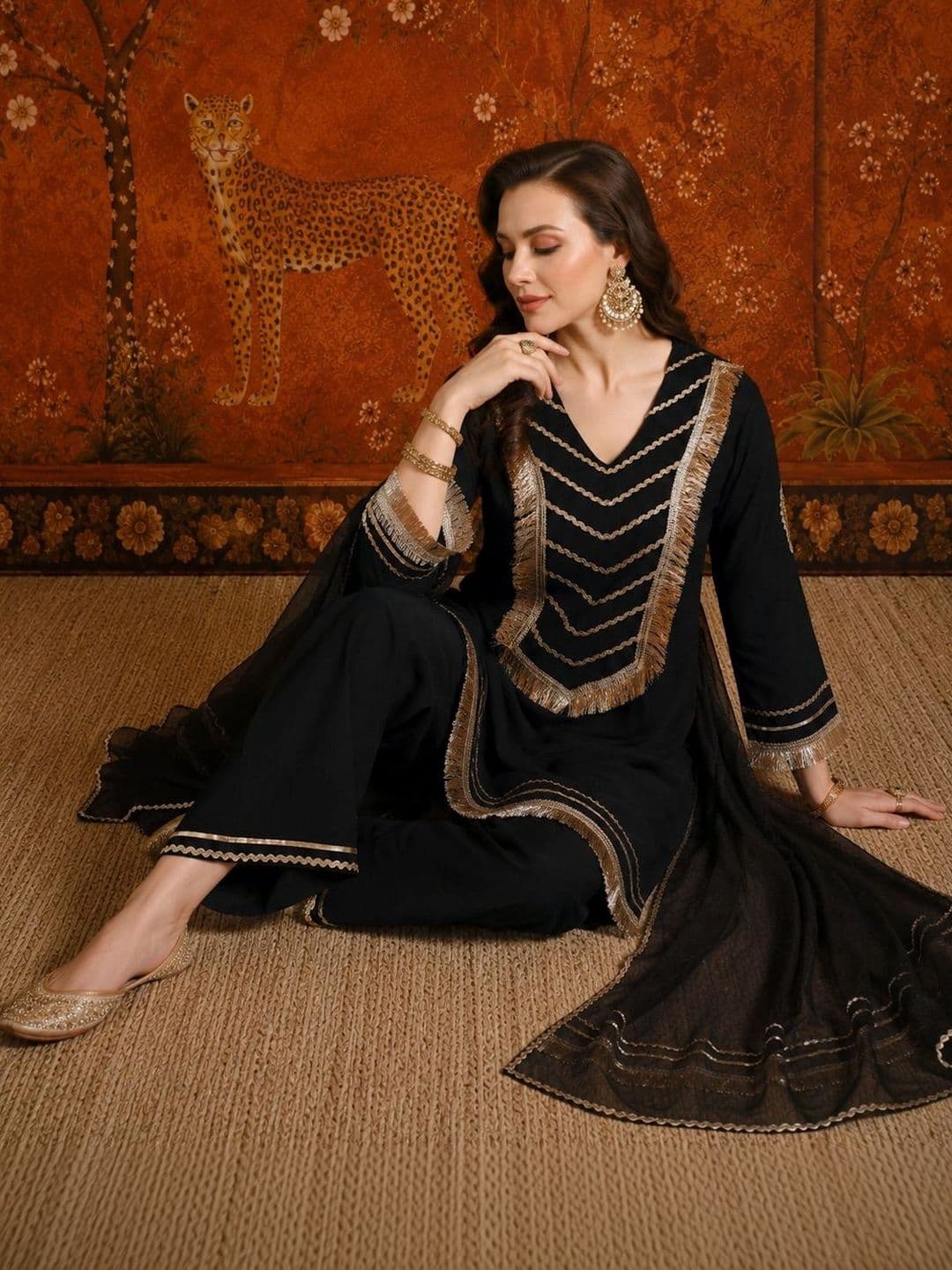 Sangria Women Regular Gotta Patti Pure Cotton Kurta with Palazzos & With Dupatta thumbnail 3