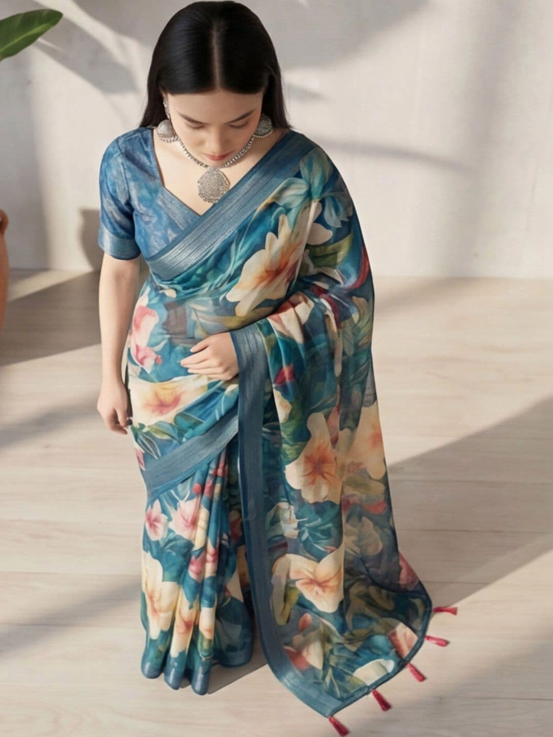 Anouk Rustic Floral Zari Pure Linen Designer Khadi Saree thumbnail 2