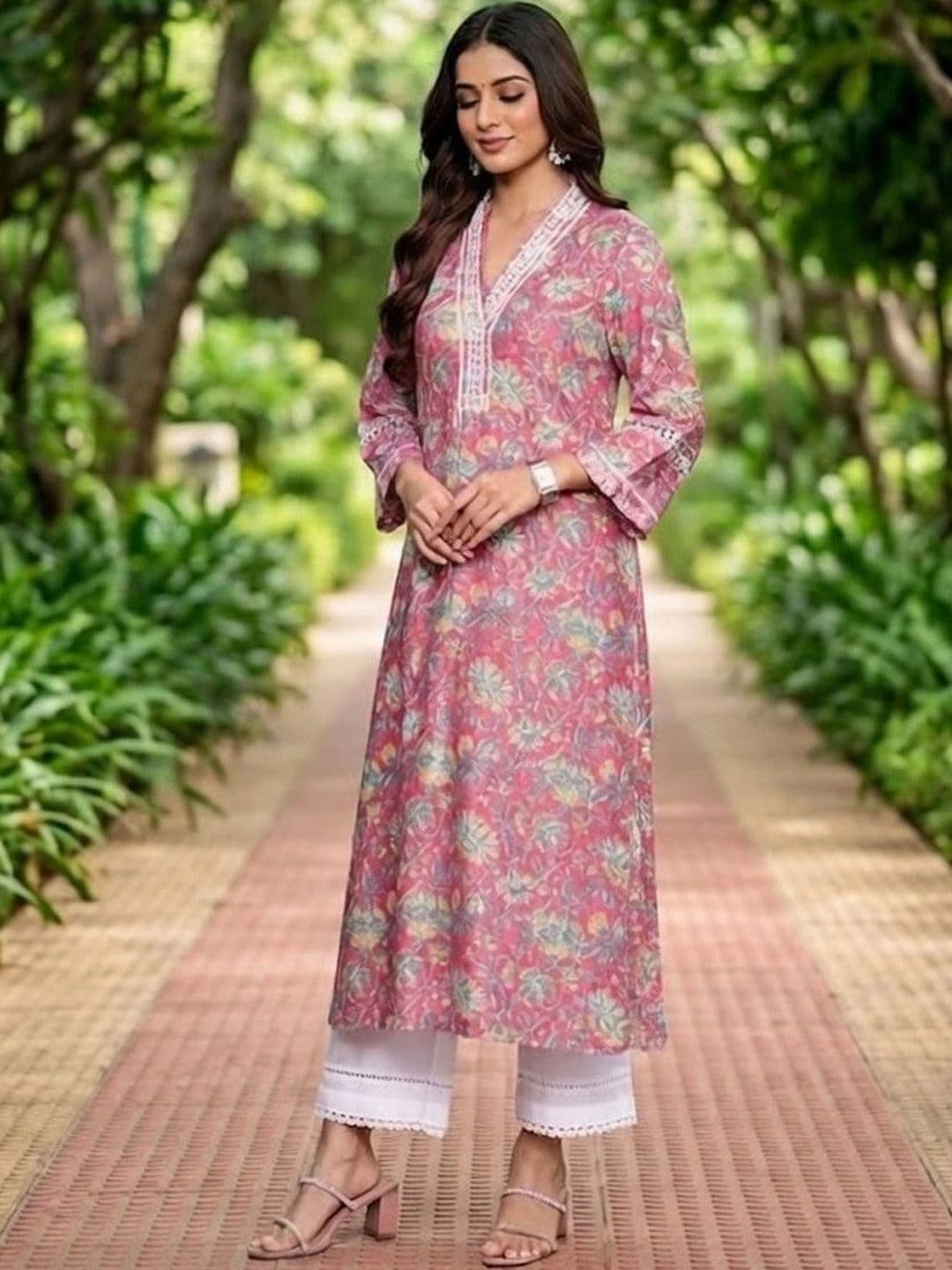 KALAMIR Women Floral Printed Thread Work Floral Kurta thumbnail 4