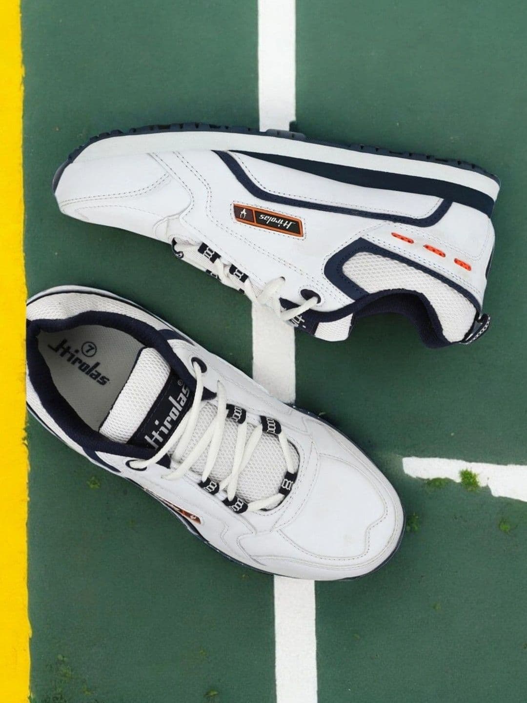 HIROLAS Men White Running Shoes - view 1