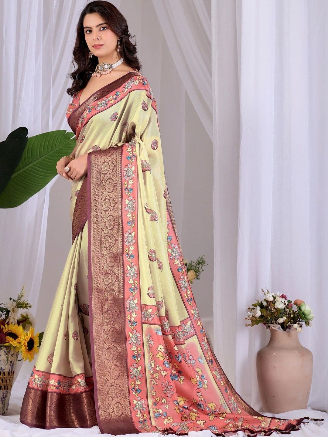Moda Rapido Floral Zari Silk Blend Designer Saree thumbnail 6