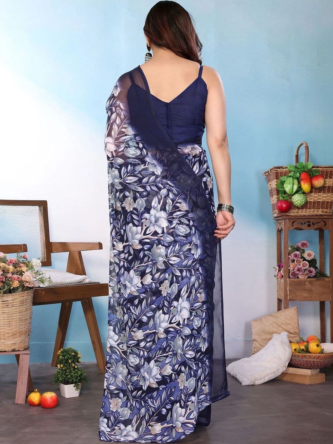 NIRVAAN Floral Poly Georgette Saree thumbnail 4
