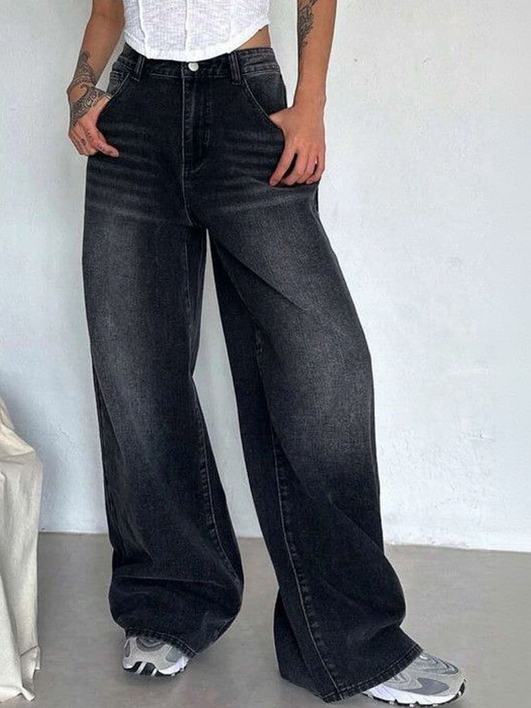 H&H Women Wide Leg High-Rise Low Distress Jeans - view 1
