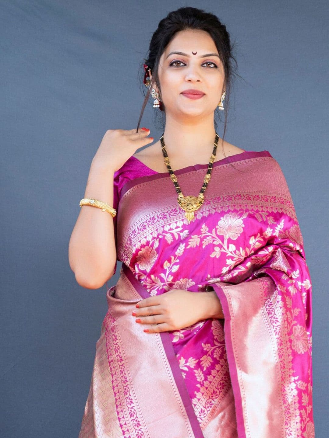 Dhaaga Ghar Woven Design Zari Art Silk Banarasi Saree thumbnail 2
